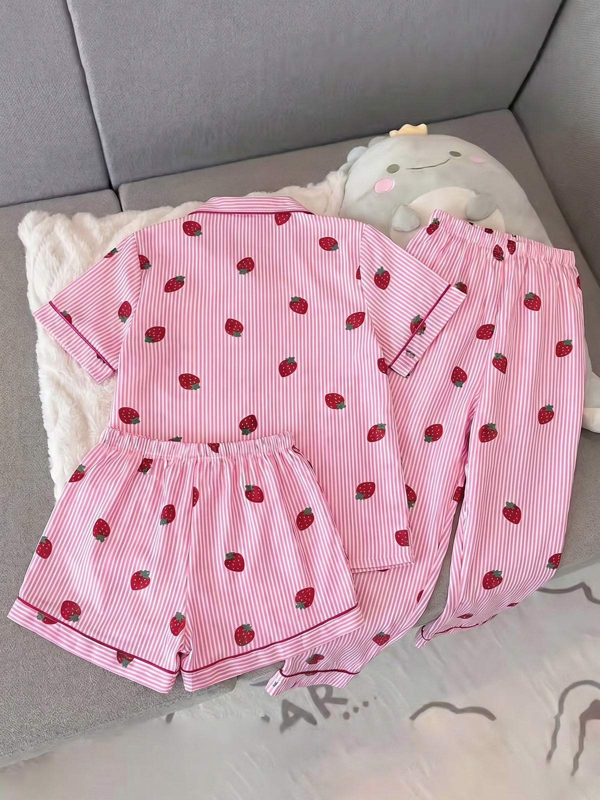 Strawberry Stripe 3-Piece Women’s Pajama Set – Pink